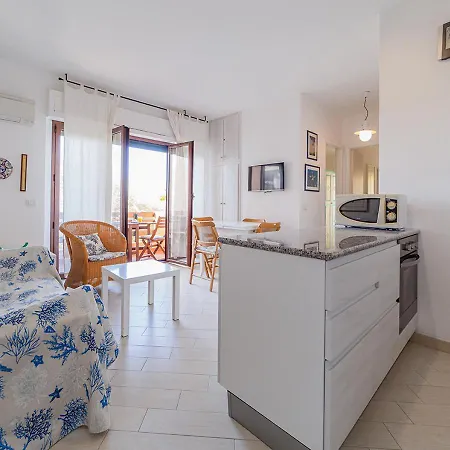 Pgs Immobiliare Srls - Cala Maiore 1 Trilocale Con Terrazza E Piscina Condominiale * Ла-Маддалена