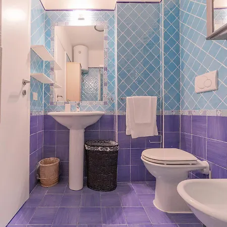 Апартаменты Pgs Immobiliare Srls - Cala Maiore 1 Trilocale Con Terrazza E Piscina Condominiale
